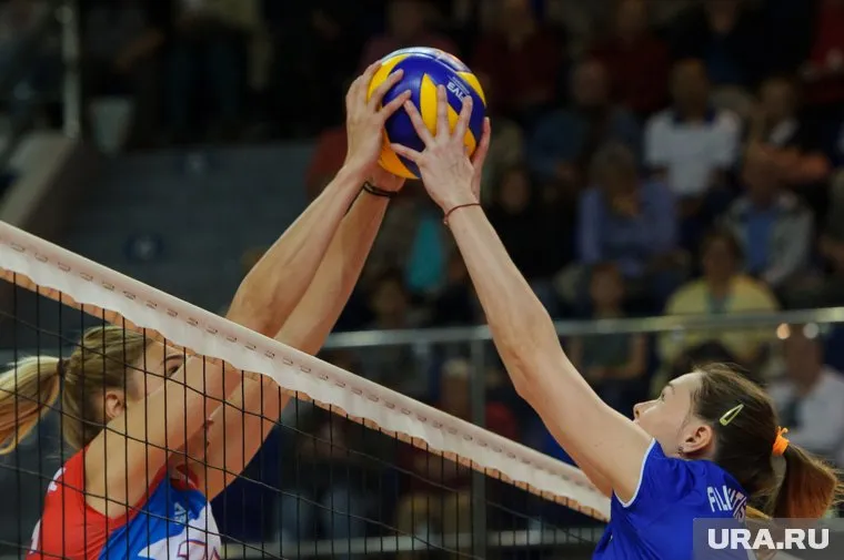 Сельские волейболистки без разрешения властей отправились на турнир — и победили