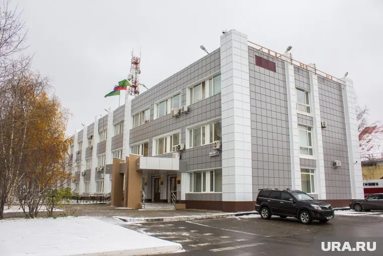 Инцидент происходил в рабочем кабинете главы Мегиона