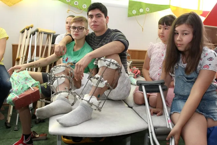 95 лет РНЦ ВТО ИлизароваКурган, травма, центр илизарова, рнц вто илизарова, больные дети, перелом