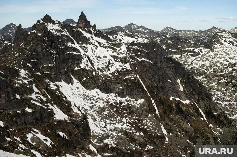 Снег в горах выпал 28 июня и растаял к 1 июля