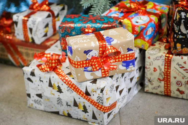 Собирать подарки необходимо будет строго по списку