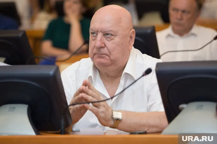 Александр Сапожников покинет свой пост