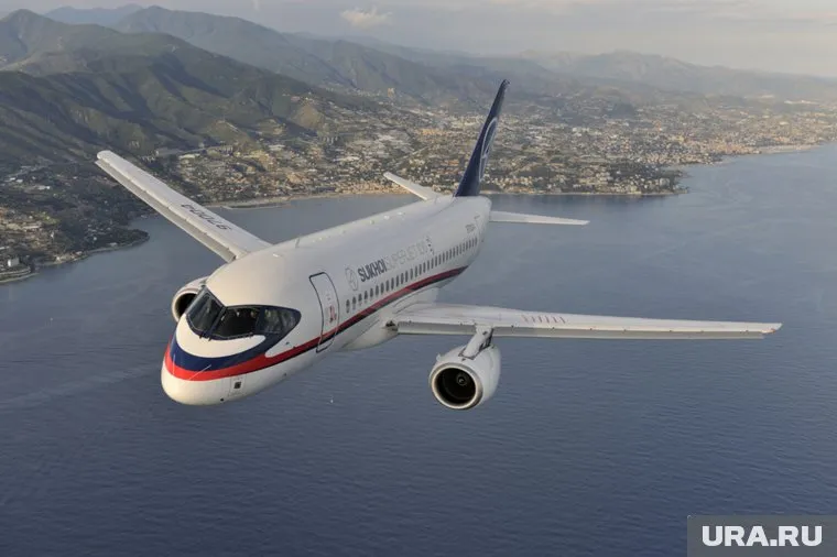 Проекту Sukhoi Superjet 100 дали старт в начале 2000-х годов. Он быстро захватил отечественный рынок, но на мировой выходит с трудом — из-за санкций
