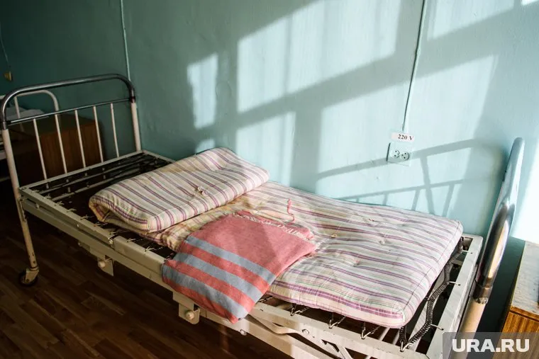 Жительница Ноябрьска пожаловалась на синяки из-за больничной кровати