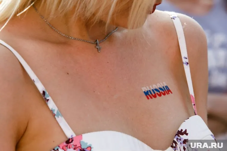 Пиарщики провели аналогию между жилыми комплексами и женскими комплексами относительно маленькой груди