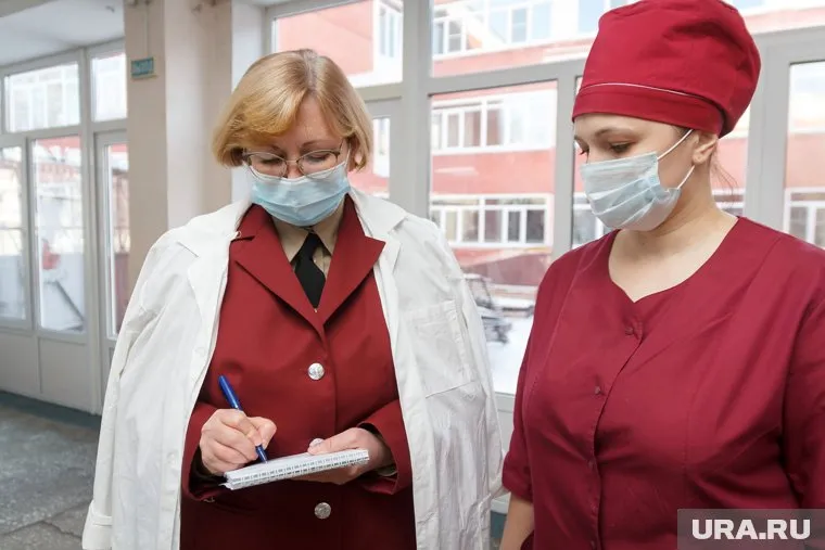 Врачи советуют жителям района оставаться дома