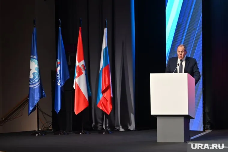 Перед участниками форума выступил глава МИД Сергей Лавров