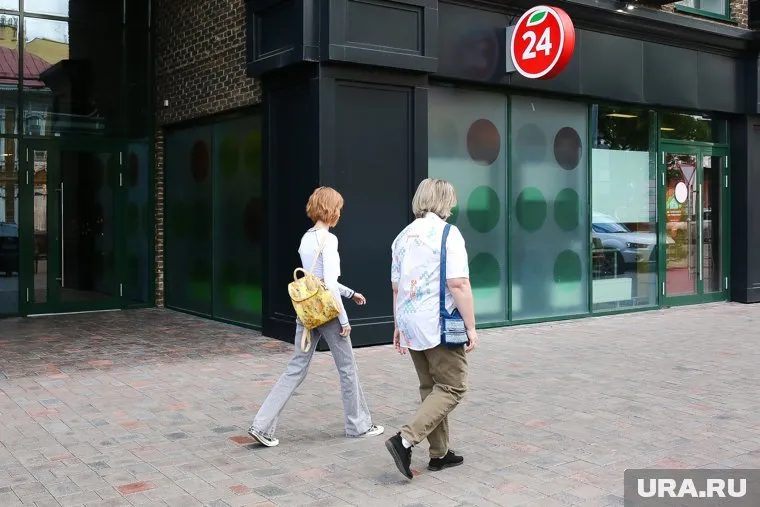 Объявления об отсутствии сдачи появились в нескольких магазинах по всей Тюмени