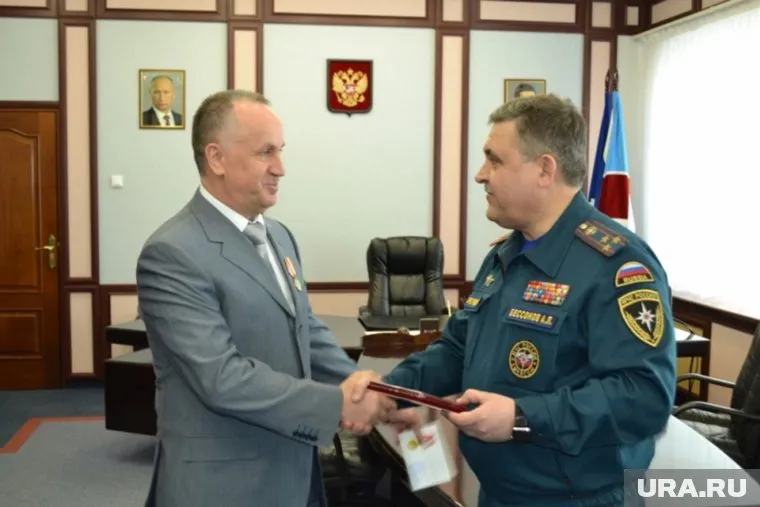 Леонид Дяченко получил медаль за спасение Надымского региона от пожаров