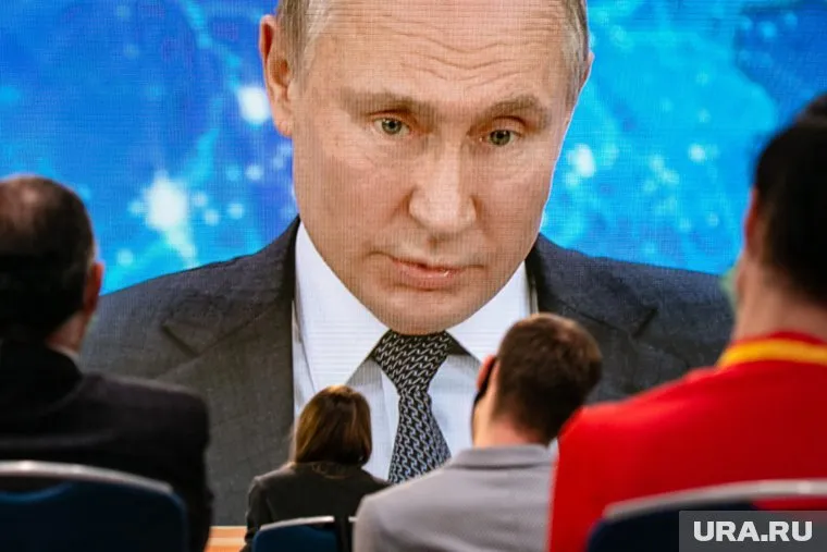 Срисованный с телефона портрет Владимира Путина украинский депутат хочет продать с аукциона