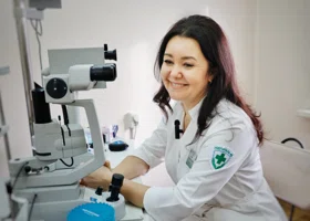 Глаза боятся: курганский офтальмолог Кныш о коварных болезнях, операциях и чудо-линзах для остроты зрения