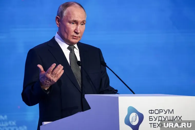 Самолет Владимира Путина приземлился в Ташкенте
