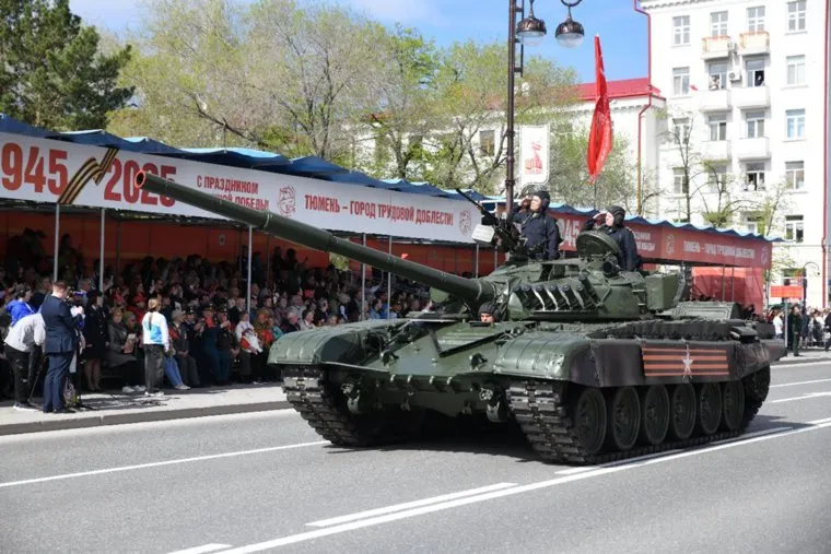 После перерыва в несколько лет Тюмень вновь увидела Парад Победы