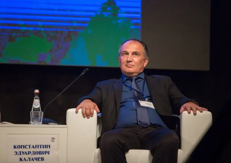 Форум "Единой России". Нефтеюганск, калачев  константин