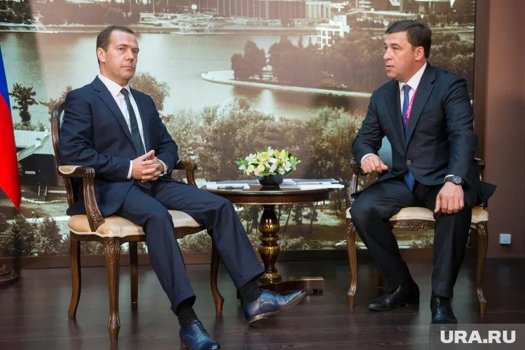 Медведев включил Куйвашева в оргкомитет по подготовке к 300-летию Екатеринбурга