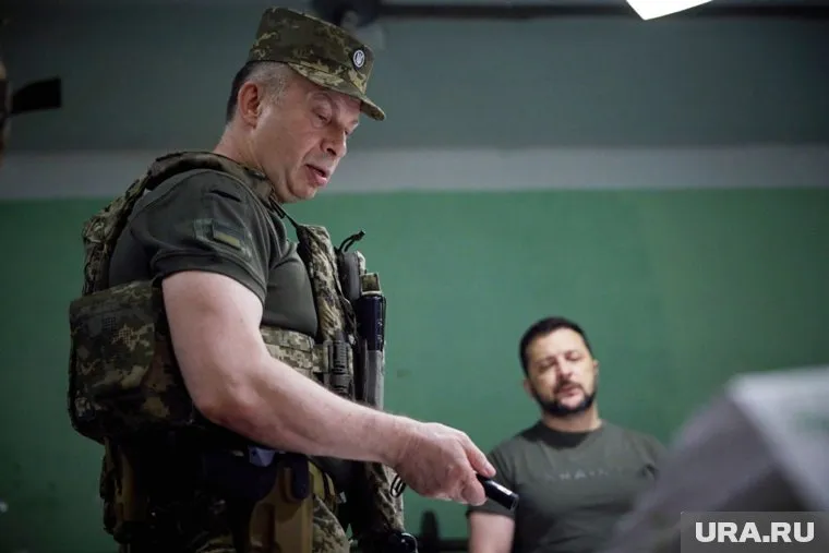 По словам Сырского, Украине не хватает поддержки в виде вооружения и техники