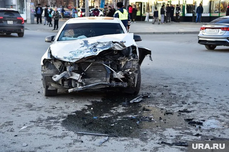 Помимо пешехода в ДТП пострадало два автомобиля