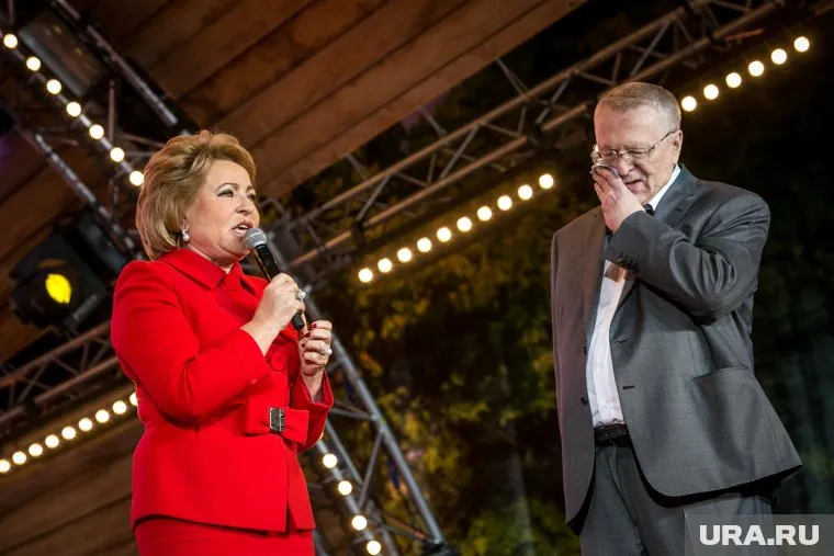 Совет Федерации в России должен перестать существовать, считает Владимир Жириновский