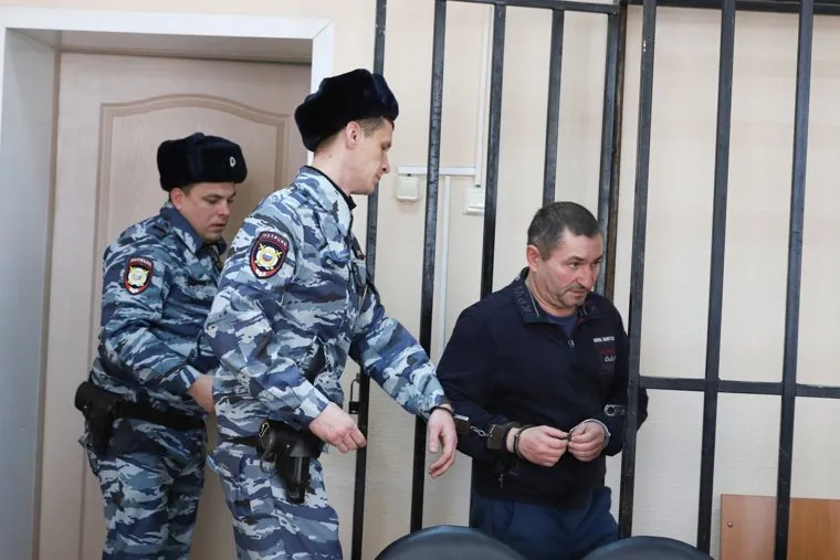 Выбор меры пресечения фигурантам по делу о взятке бывшему вице-губернатору Ванюкову. Курган