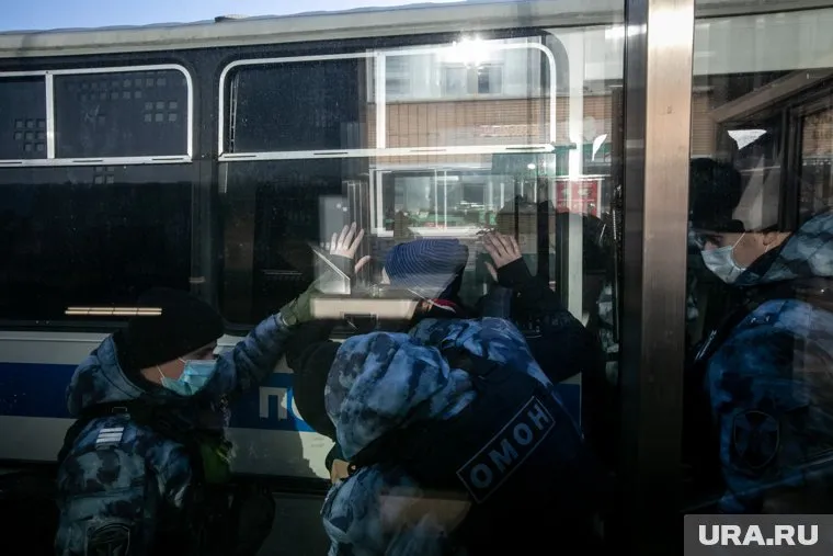 Бывшего директора СПОПАТ Алексея Попова задержали в Белгороде по обвинению в получении крупной взятки