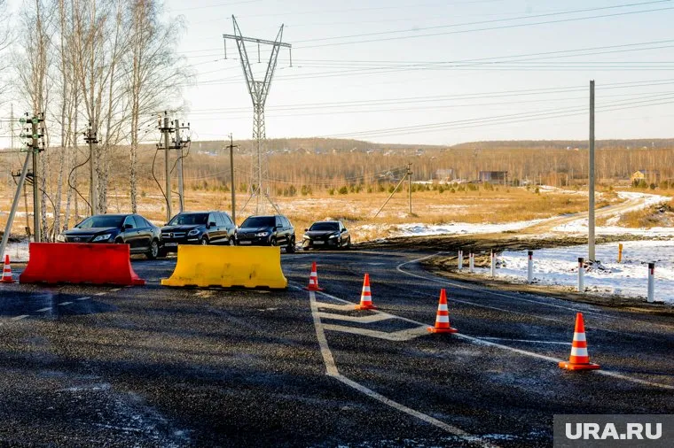 Дорогу между поселками надо построить до середины декабря (фото из архива)