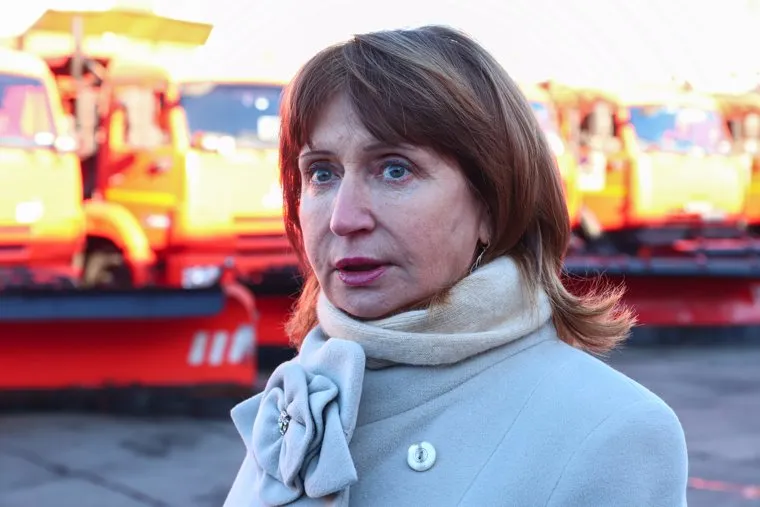 Визит Алексея Орлова в Верх-Исетское ДЭУ для контроля готовности уборочной техники к зимнему периоду. Екатеринбург