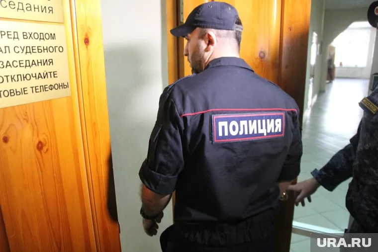 Полицейским пришлось применить оружие