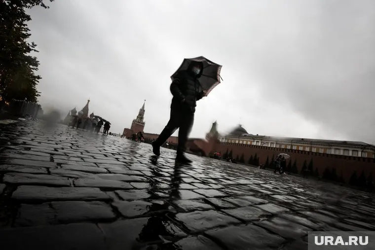 На Москву обрушится сильнейший за последние 69 лет дождь, заявил Тишковец