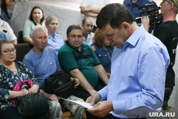 Евгений Куйвашев выехал в село Шайдуриха, где пообщался с местными жителями