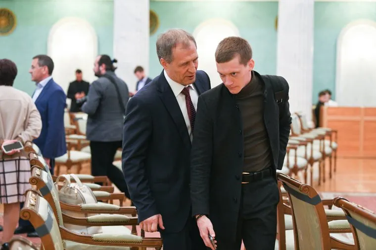 Вручение мандатов депутатам ЕГД восьмого созыва в доме Севастьянова. Екатеринбург