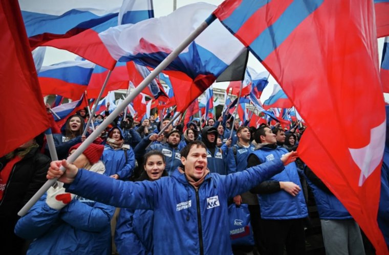 От Кремля до регионов: как День народного единства объединил россиян. Фоторепортаж