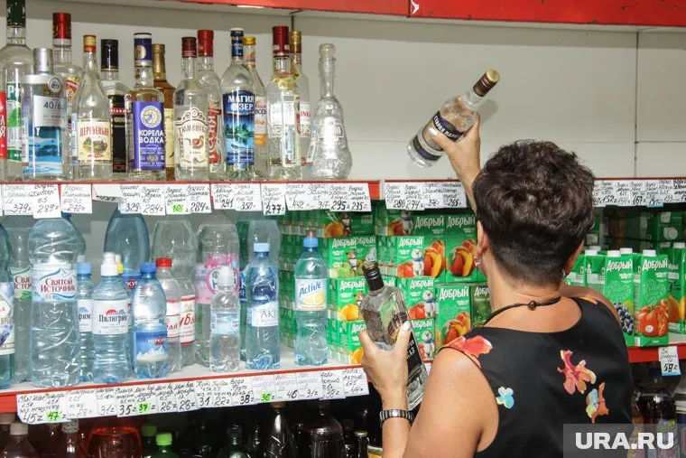 По словам бизнесменов, из-за этого упали продажи алкоголя
