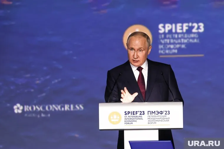 Владимир Путин предостерег правительство от рисков инфляции