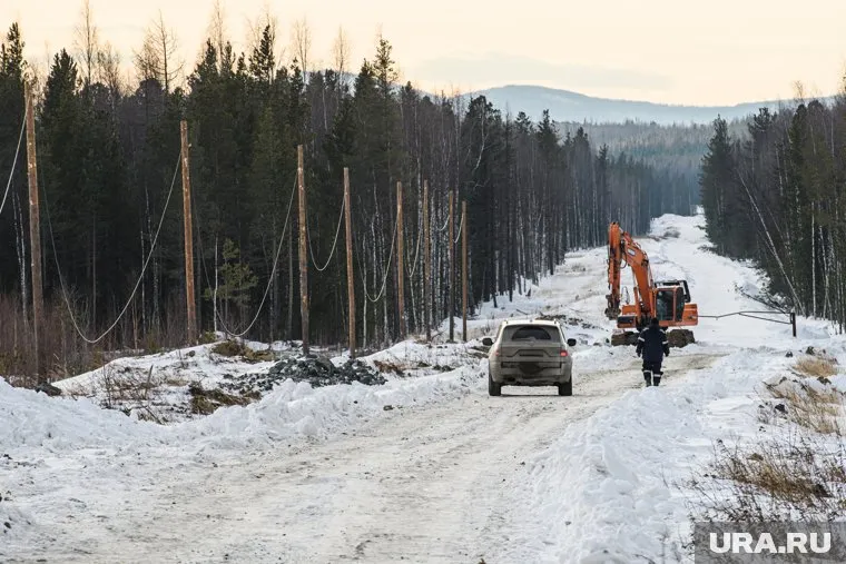 Инженеры исследовали территорию, где построят новую трассу из ХМАО в Екатеринбург