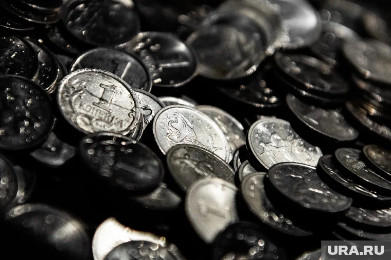 Где и как можно обменять мелочь на купюры