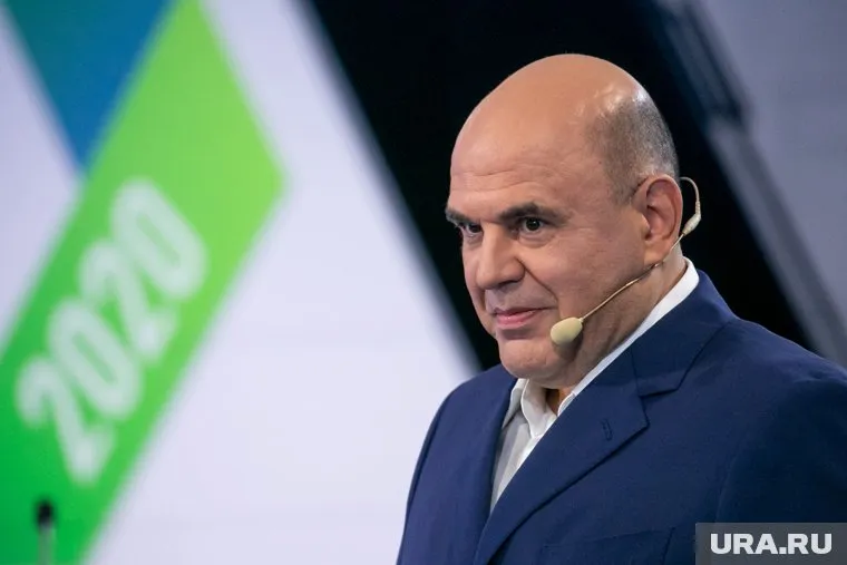 Премьер-министр РФ считает, что основной объем массовой вакцинации завершится уже через полгода