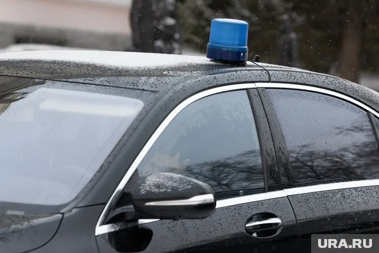 Минтранс намерен изменить правила пропуска автомобилей с мигалками