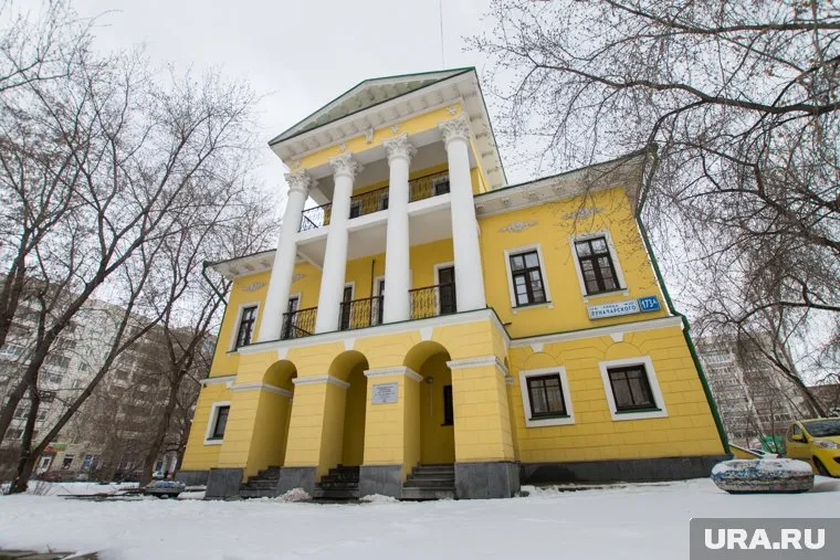 Дача Малахова входит в стоимость лота