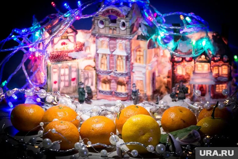 В преддверии новогодних праздников растут цены на мандарины и конфеты