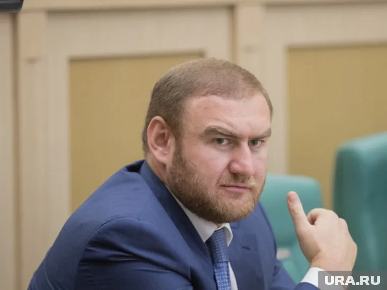 Рауф Арашуков в 2007 году получил диплом юриста в Ставропольском госуниверситете