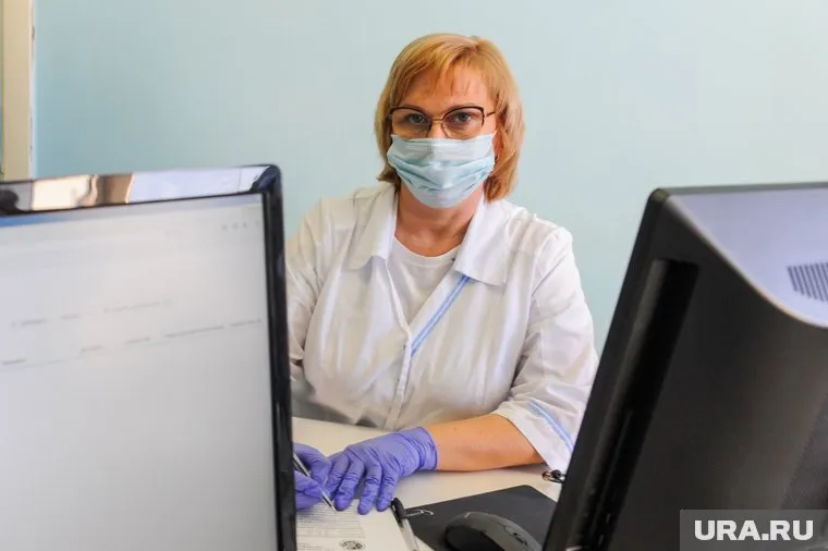 После вмешательства прокуратуры главврачи вернули деньги медикам