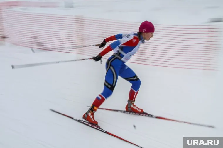 FIS продлила ограничения для российских лыжников на сезон-2022/2023