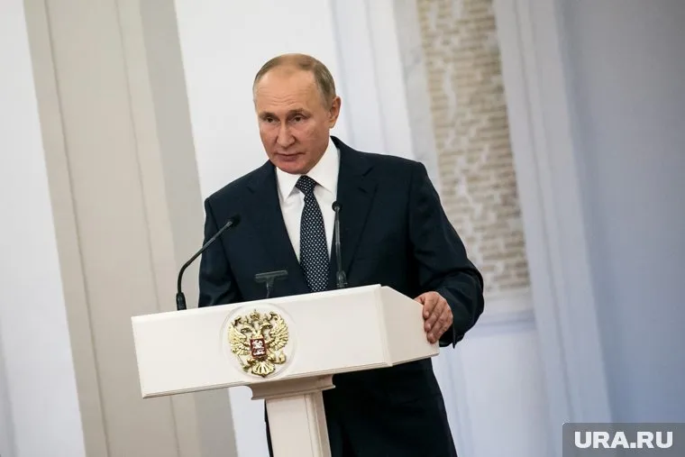 Владимир Путин сообщил, что в его окружении многие болеют коронавирусом