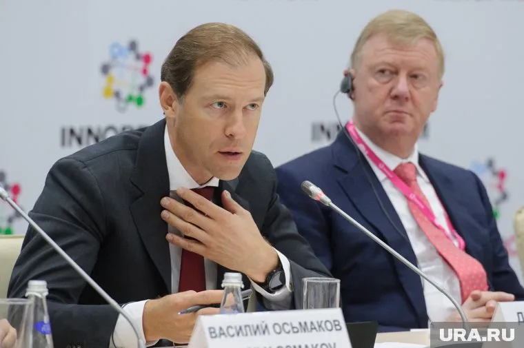 По мнению Мантурова, санкции являются вызовом для широкого перечня отраслей промышленности России