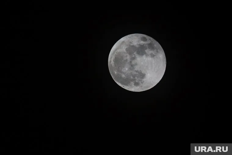 Луна может стать перевалочной базой для изучения Марса