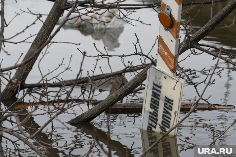 В некоторых местах в Кургане стала просачиваться вода из Тобола