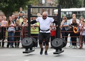 В День города Кургана определят самого сильного человека