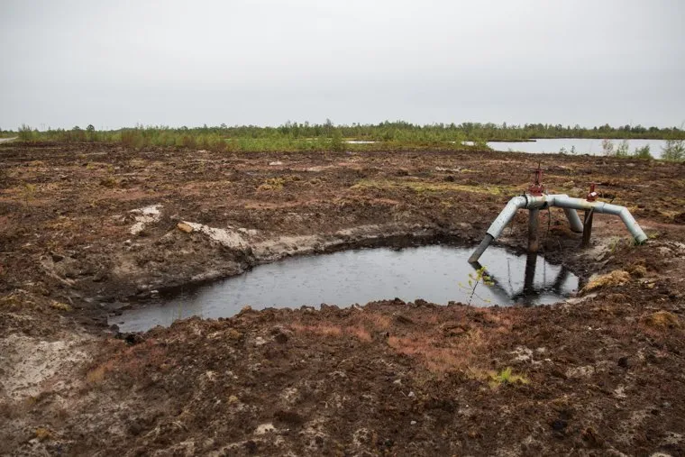 Хант Кечимов. Сургут, нефтеразлив