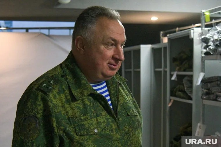 Сергей Тригилев обвиняется в трех эпизодах получения взяток за подделку документов