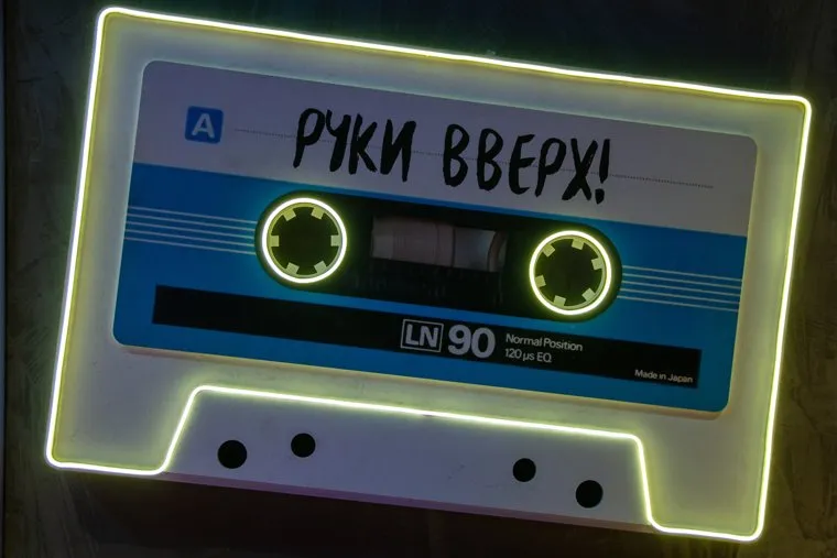 alt-text